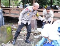 Kapolda Banten Pimpin Aksi Bersih-Bersih di Kawasan Banten Lama