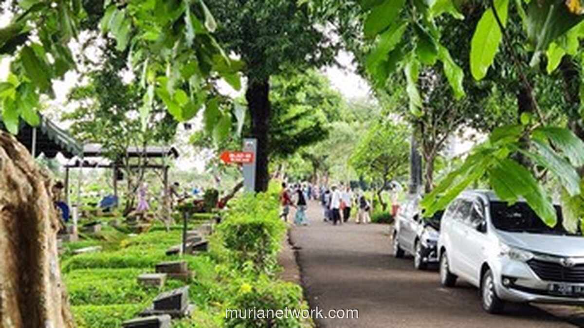 TPU Karet Bivak Ramai Peziarah Jelang Ramadan