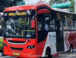 Hujan Deras di Jakarta Ganggu Operasional Sejumlah Rute Transjakarta