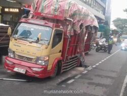 Truk Patah As di Gatot Subroto Sebabkan Macet Parah dan Pengalihan Rute Transjakarta