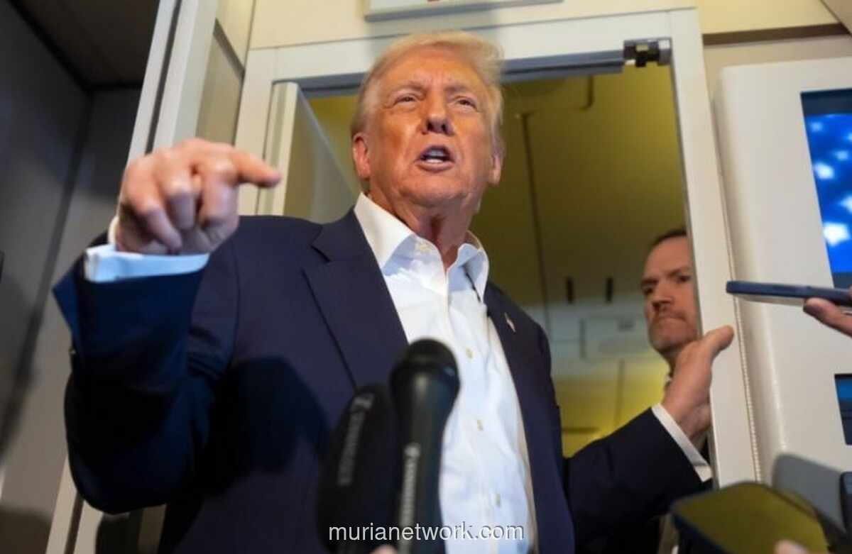 Trump Pantau Perundingan Nuklir AS-Iran dari Washington, Kapal Induk Dikerahkan