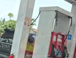 Mobil Dinas Pemkab Tuban Diduga Ganti Pelat untuk Isi Pertalite, Pemerintah dan Polisi Turun Tangan