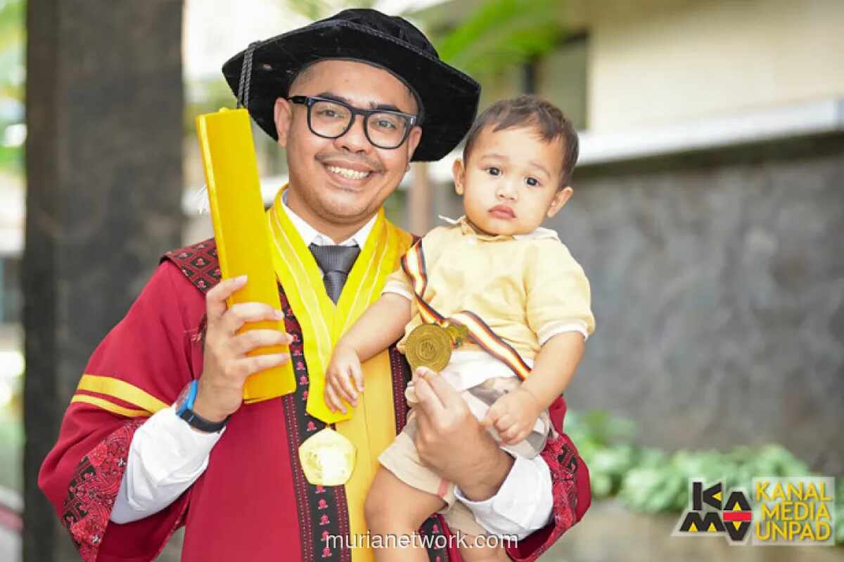 Peneliti BRIN Dinobatkan sebagai Wisudawan Terbaik Unpad Berkat Portofolio Riset Internasional