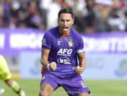 Herdman Coret Ezra Walian dari Skuad Final Timnas Indonesia untuk FIFA Series 2026