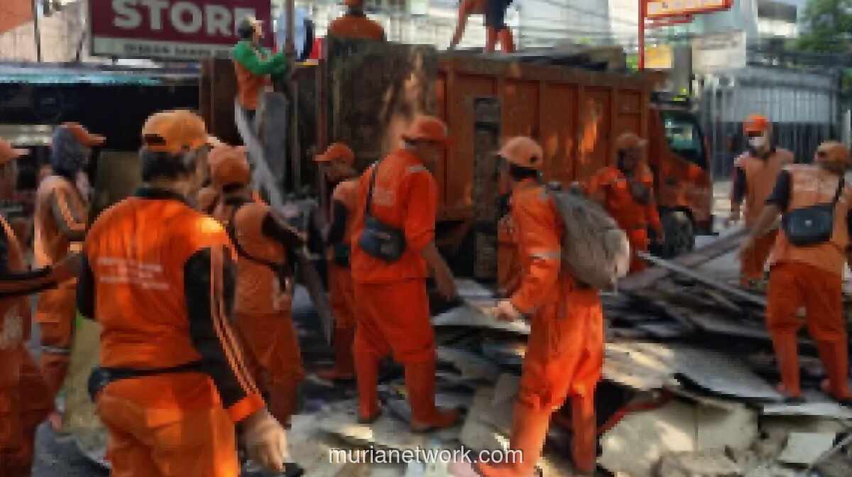 Pemkot Jakpus Bongkar 31 Bangunan Liar di Belakang Plaza Indonesia Tanpa Relokasi