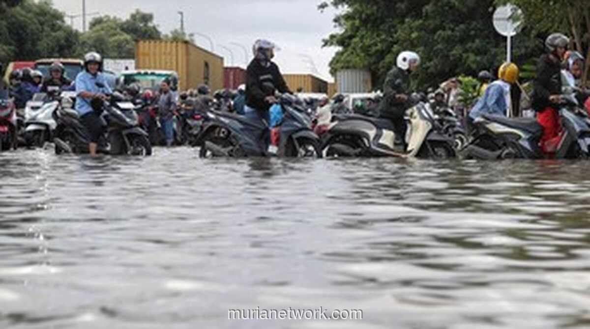 46 RT di Jakarta Timur Terendam Banjir, 696 Warga Mengungsi