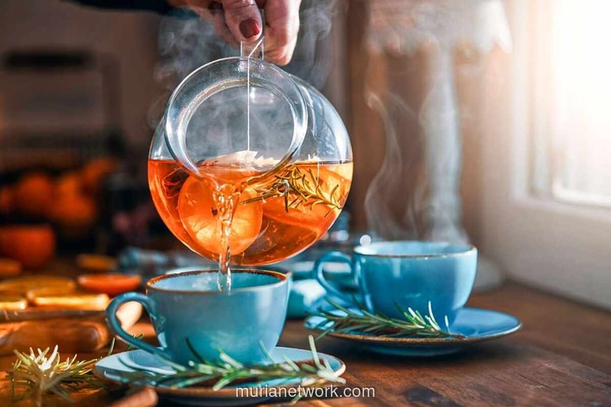 Riset Ungkap Manfaat Rutin Minum Teh di Pagi Hari untuk Energi dan Kesehatan Jantung