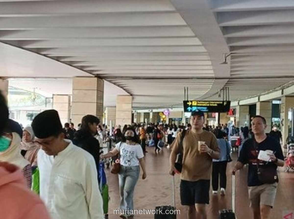 Penumpang Bandara Soekarno-Hatta Tembus 190 Ribu, Puncak Arus Balik Diprediksi Akhir Pekan