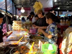 THR Dongkrak Belanja Ramadan, Tapi Fenomena Makan Tabungan Masih Terjadi