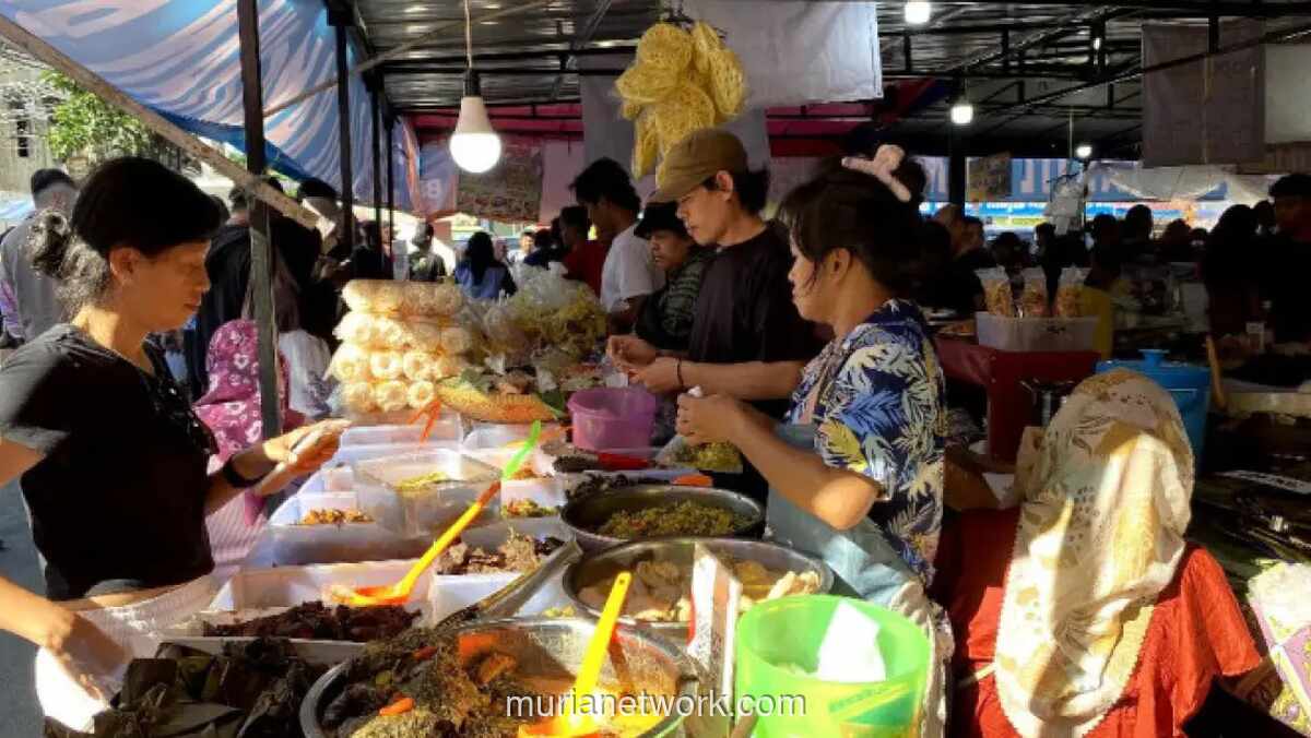 THR Dongkrak Belanja Ramadan, Tapi Fenomena Makan Tabungan Masih Terjadi
