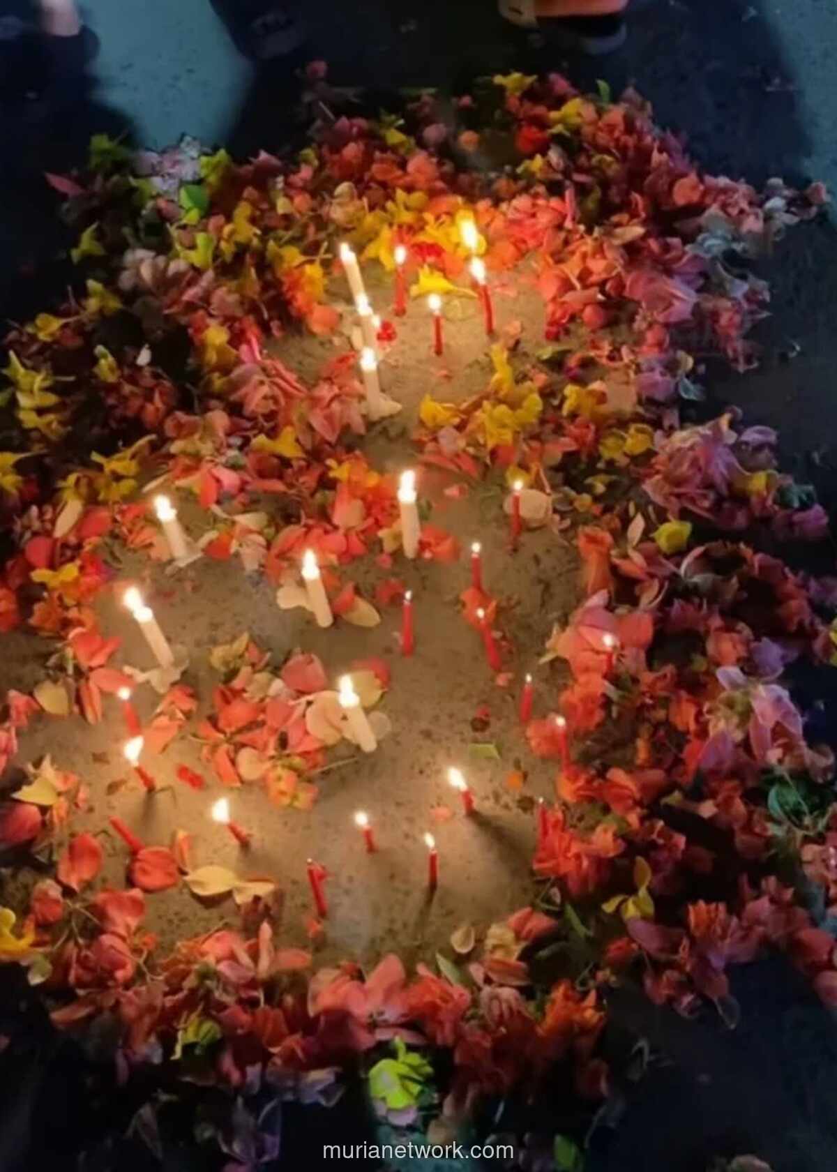 Warga Makassar Gelar Aksi Lilin untuk Korban Penembakan Diduga Oknum Polisi