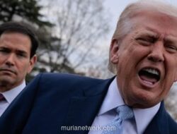 Trump Ancam Kerahkan ICE ke Bandara AS Jika Demokrat Tolak Pendanaan