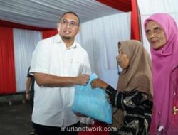Andre Rosiade Salurkan 5.000 Paket Sembako dan Janjikan Program Jangka Panjang di Dharmasraya