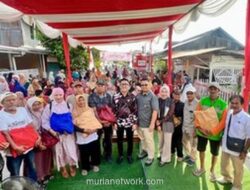 Andre Rosiade Bagikan 500 Paket Sembako ke Warga Jati Jelang Ramadan