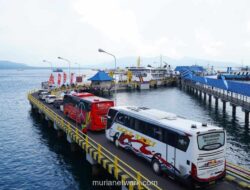 Antrean 5,8 Kilometer di Pelabuhan Ketapang, ASDP Klaim Layanan Masih Terkendali