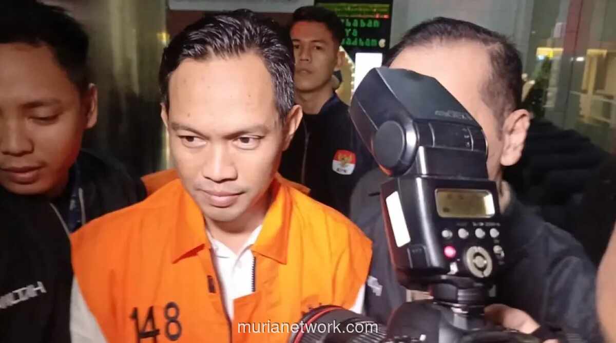 KPK Dalami Rencana Bupati Cilacap Bagikan THR Rp610 Juta ke Forkopimda