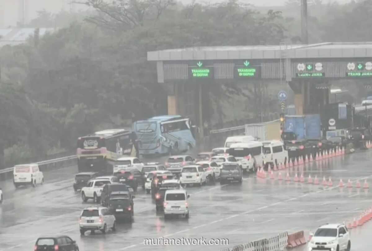 Arus Balik Lebaran Tembus 106 Ribu Kendaraan di Gerbang Tol Cikampek Utama