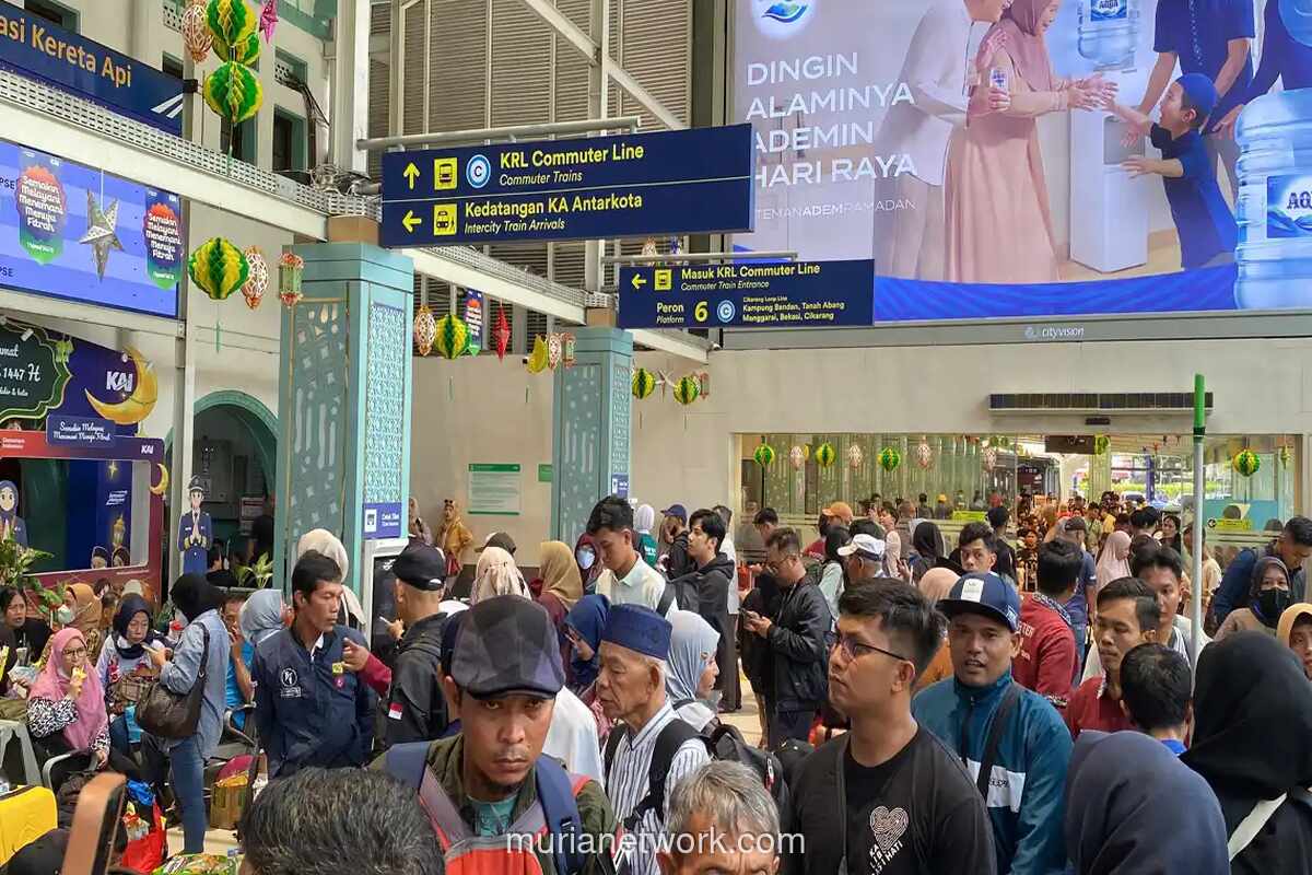 Arus Balik Lebaran 2026 Memuncak, 53 Ribu Penumpang Tiba di Stasiun Jakarta