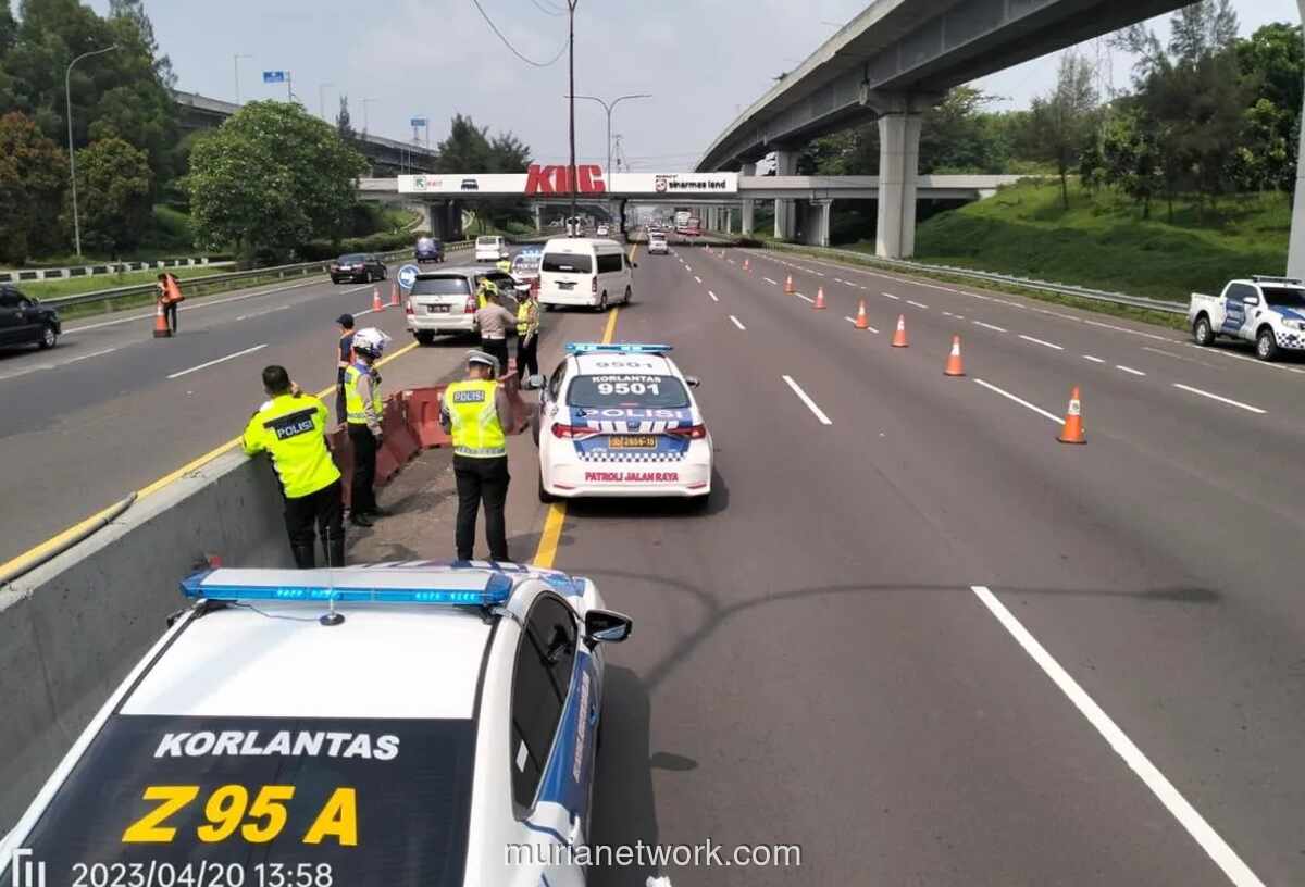 Contraflow di Tol Jakarta-Cikampek Dihentikan, Lalu Lintas Kembali Normal