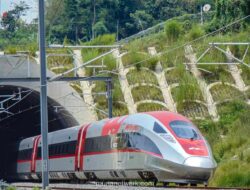 Kereta Cepat Whoosh Angkut 185 Ribu Penumpang di Awal Arus Mudik 2026