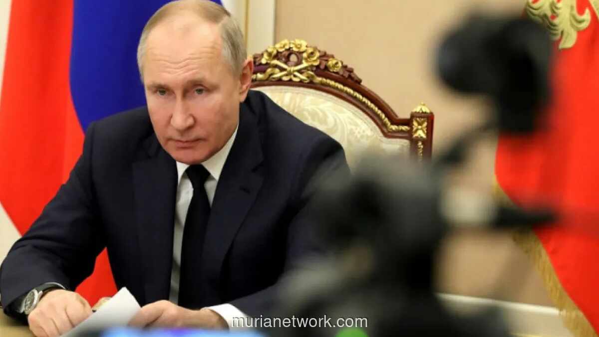 Medvedev Peringatkan Kebijakan Trump Bisa Picu Perang Dunia III