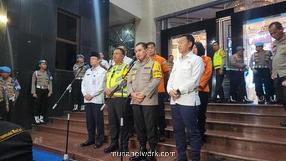 Pimpinan TNI-Polri Pantau Malam Takbiran dan Arus Mudik Lewat Video Conference