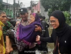Polres Metro Tangerang Kota Turun Langsung Evakuasi Warga Terdampak Banjir