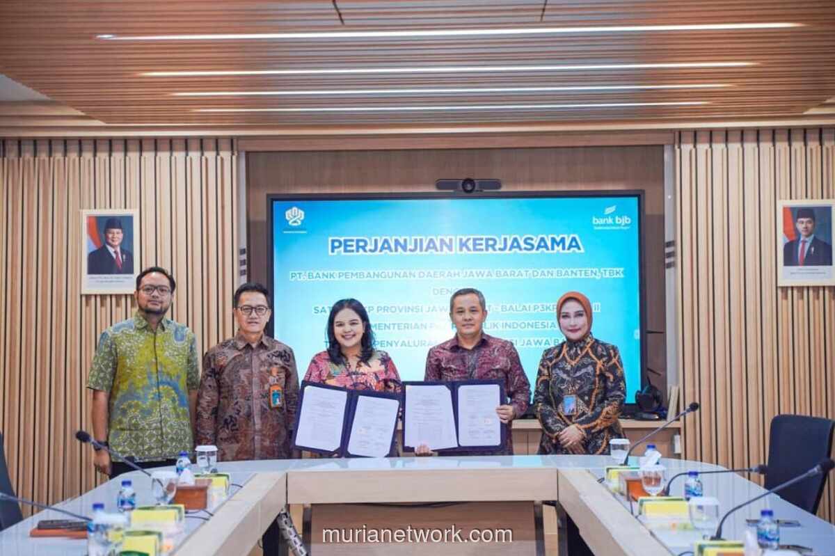 Bank bjb dan Pemda Jabar Salurkan Rp 700 Miliar untuk Perbaiki 35.000 Rumah Tidak Layak Huni