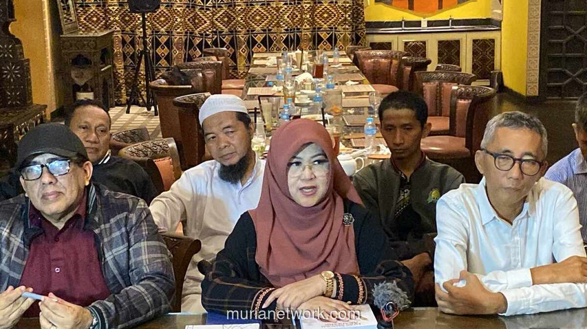 Dokter Tifa Bantah Keras Tuduhan Terima Dana Rp50 Miliar Terkait Isu Ijazah Jokowi