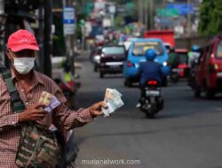 BI Ingatkan Bahaya Tukar Uang di Pinggir Jalan, Ajak Masyarakat Gunakan Layanan Resmi