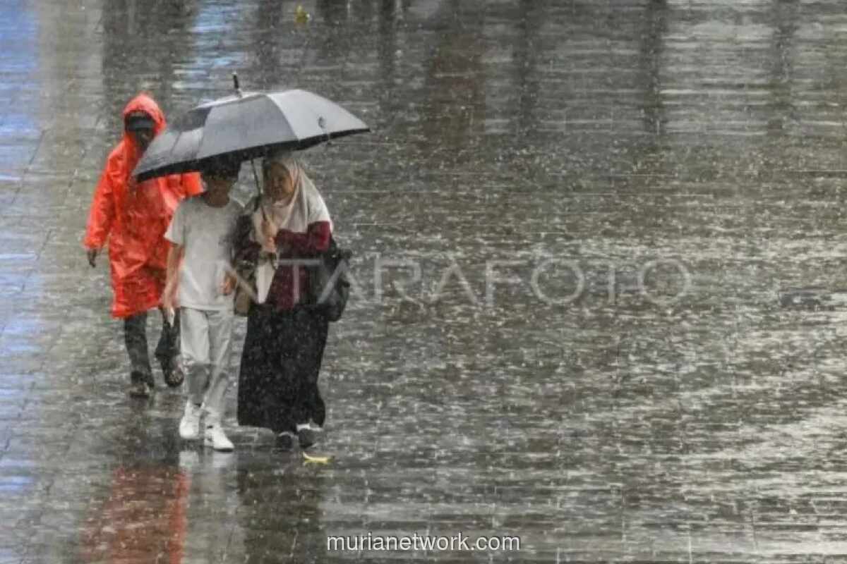 BMKG Imbau Waspada Hujan Lebat hingga Petir di Hari Kedua Lebaran 2026