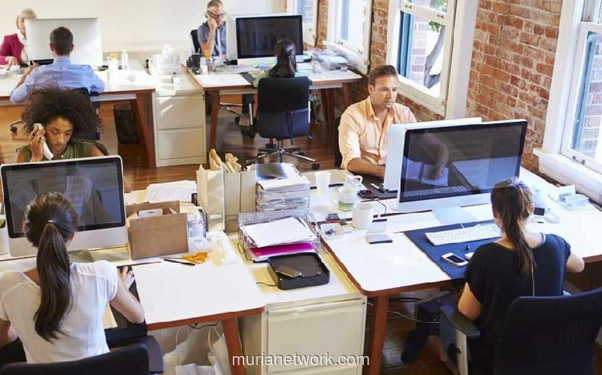 Filipina Terapkan Kerja Empat Hari Seminggu untuk Kantor Pemerintah, Antisipasi Krisis Energi Global