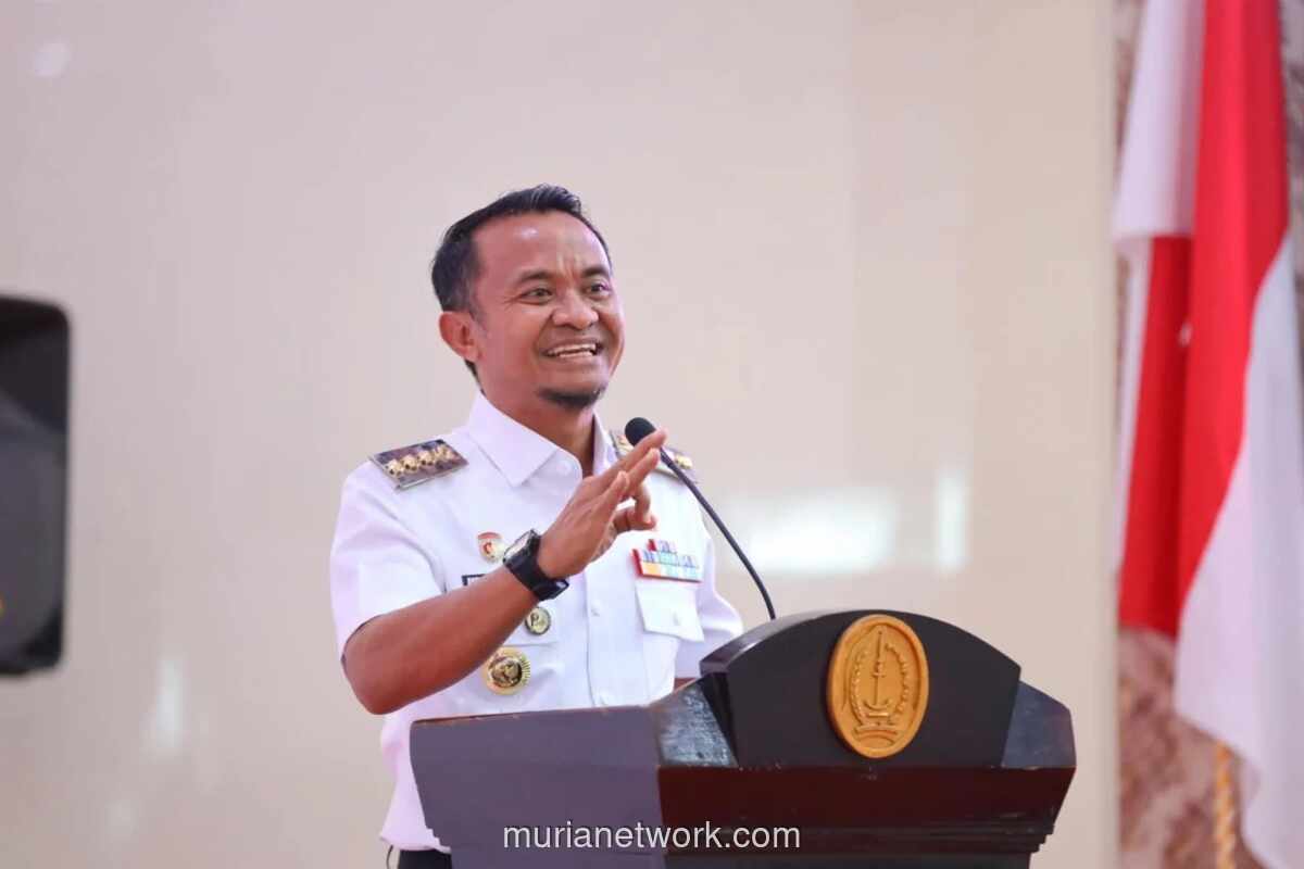 Bupati Bone Imbau Warga Alihkan Tabungan ke Emas Antisipasi Inflasi