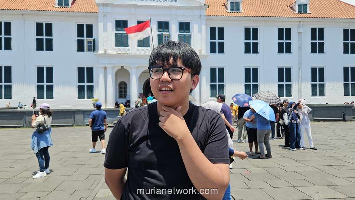 Lebaran di Kota Tua: Ramai Wisatawan dan Cerita Warga yang Pilih Tak Mudik