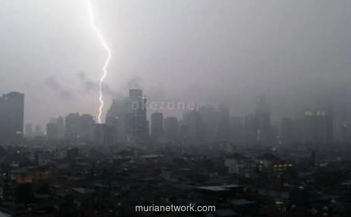 BMKG Waspadakan Potensi Hujan Disertai Kilat di Jabodetabek Hari Ini