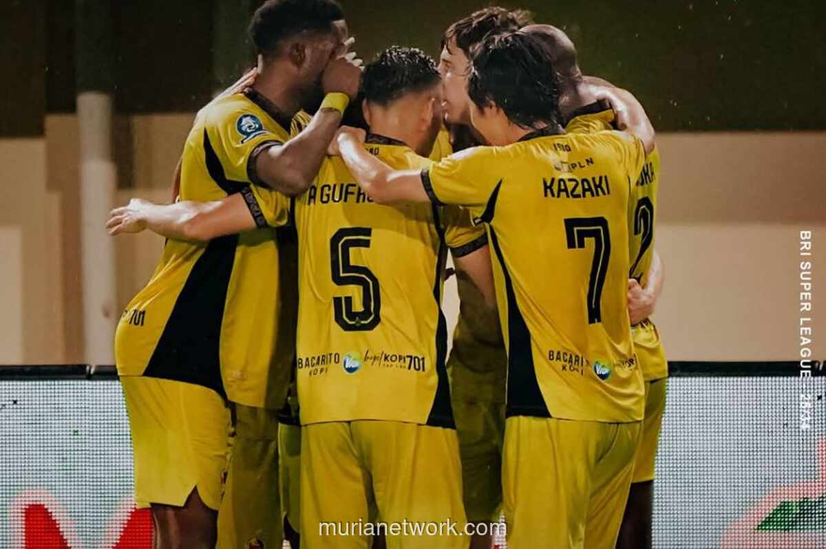 Debut Imran Nahumarury Sukses, Semen Padang Kalahkan PSBS Biak 2-0