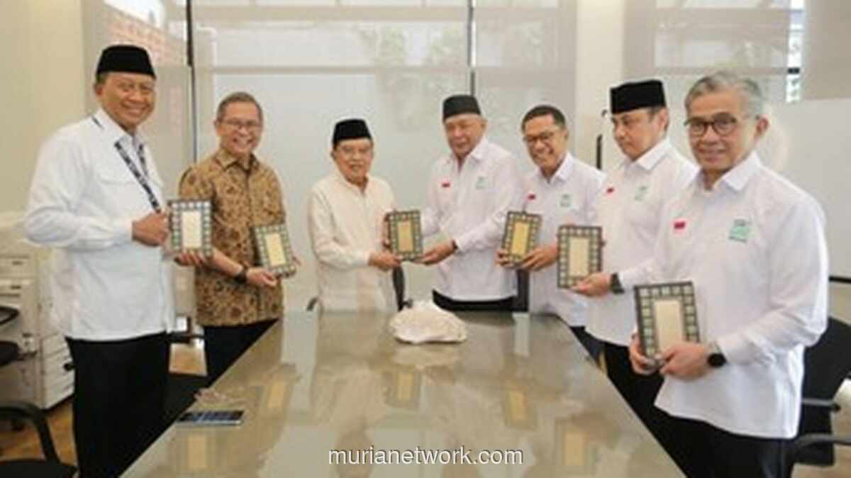 Sinar Mas Wakafkan 2.000 Mushaf Alquran ke Dewan Masjid Indonesia