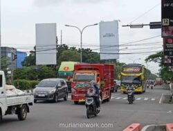 Kebijakan Larangan Truk-Bus di Tol Picu Kemacetan Parah di Pantura Cirebon