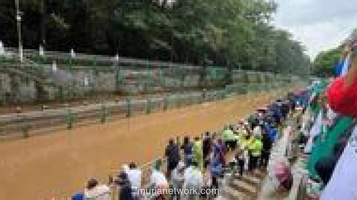 Menteri LHK Lepas 10.000 Liter Ekoenzim untuk Pulihkan Sungai Jeletreng yang Tercemar Pestisida