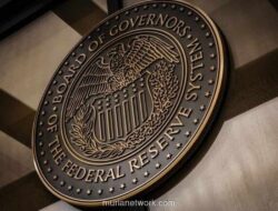 Ekonom Perkirakan The Fed Pertahankan Suku Bunga Sampai September