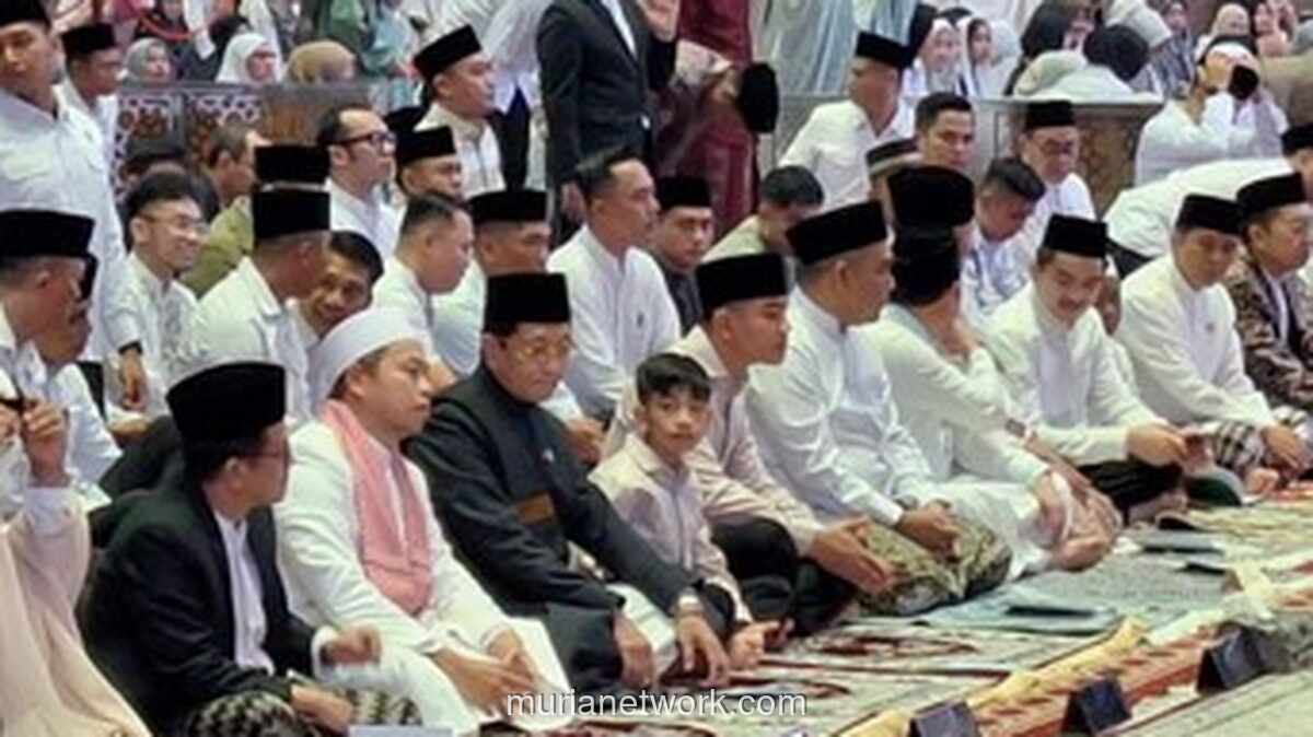 Wapres Gibran Hadiri Salat Id di Istiqlal, Ditemani Putra dan Sejumlah Pejabat