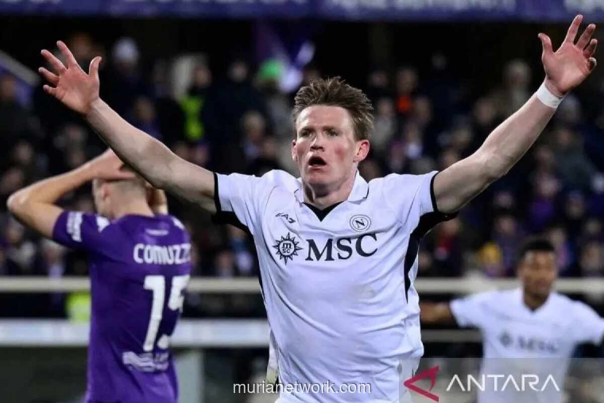 Napoli Geser AC Milan dari Posisi Kedua Usai Menang Tipis atas Cagliari