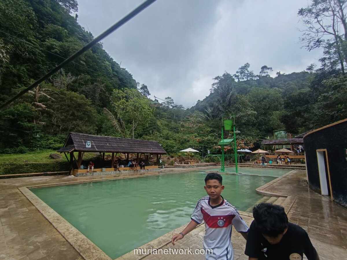 Gunung Galunggung Ramai Dikunjungi Wisatawan Saat Libur Lebaran