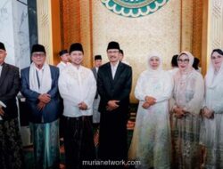 Gus Ipul Apresiasi Khutbah Idulfitri dan Kerukunan di Masjid Al Akbar Surabaya