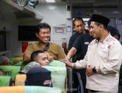 Gus Yasin Lepas Kereta Mudik Gratis dari Gambir ke Semarang