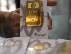 Harga Emas Antam di Pegadaian Turun Rp25.000 per Gram