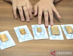 Harga Emas Antam Turun Rp24.000 per Gram di Pasar Jakarta