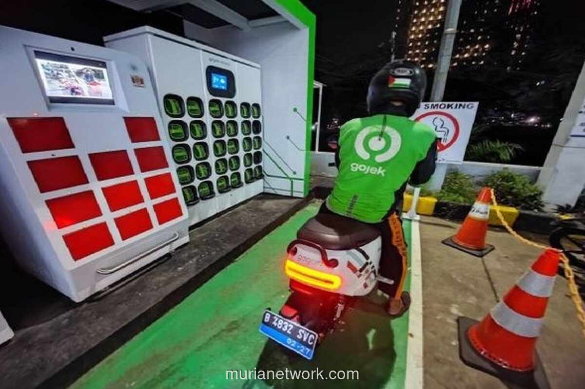 Gejolak Harga Minyak Ancam BBM, Pengemudi Ojol Beralih Listrik Justru Tenang