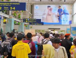 Lebaran 2026: 40 Ribu Pemudik Berangkat dari Stasiun Senen dan Gambir di Hari Puncak