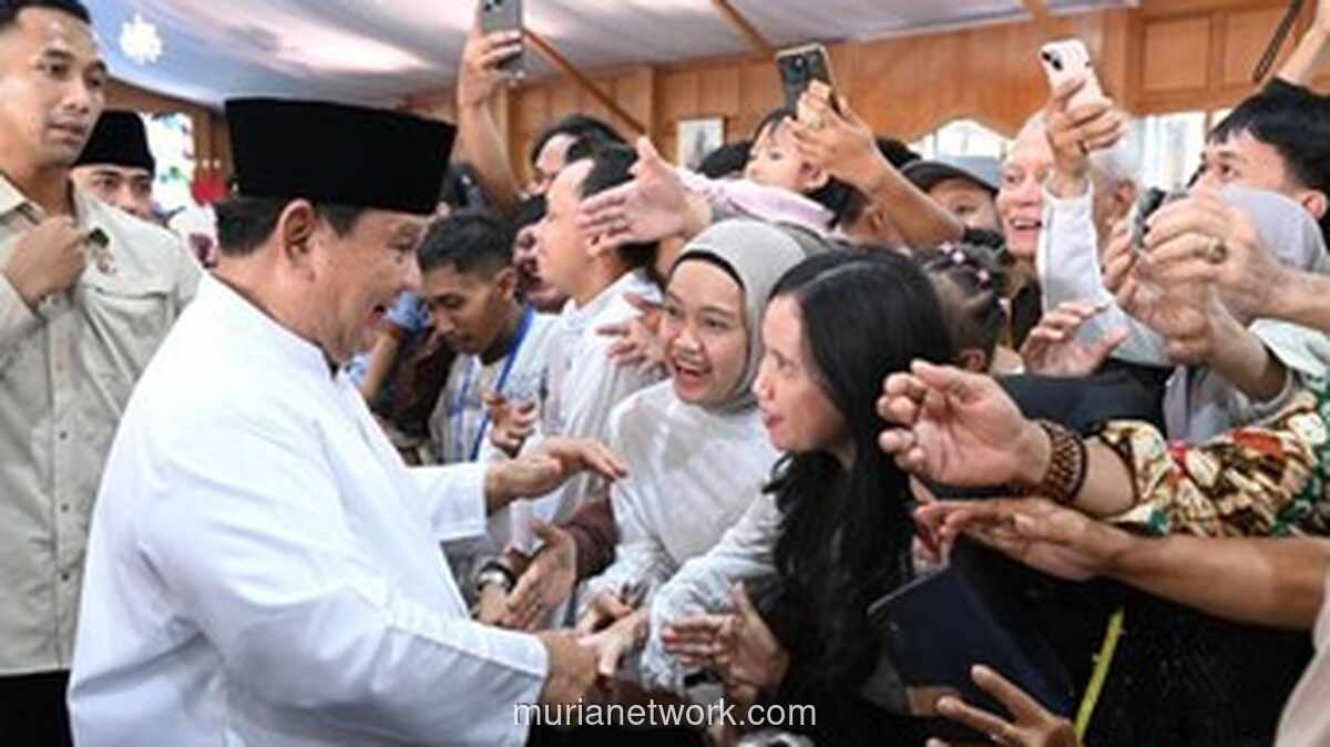 Ribuan Warga Antusias Sambangi Open House Lebaran Presiden Prabowo di Istana